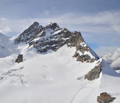 Martino Giovanettina. Montagna bianca e montagna nera. La montagna al di là degli stereotipi