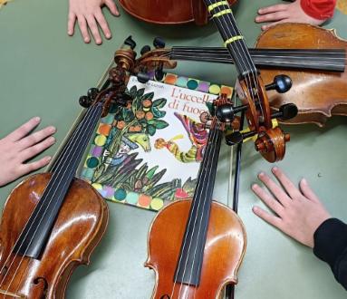 Storie con la musica. L'uccello di fuoco