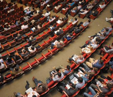Piattaforma annuale di discussione dell'eccellenza e della sostenibilità del sistema sanitario